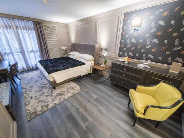 BZO-03696-Rooms-prestige dbl 5.jpg