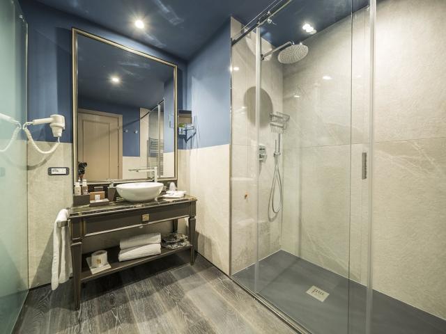 BZO-03696-Rooms-suite prestige 6.jpg