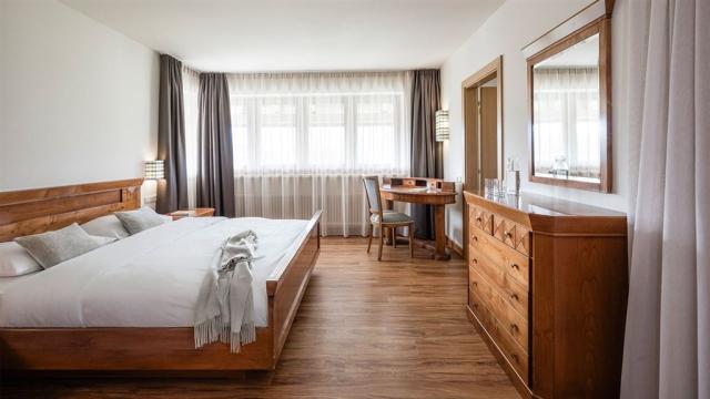 falkensteiner-hotel-spa-sonnenparadies-zimmer (1).jpg
