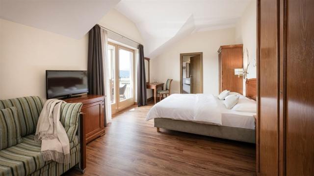 falkensteiner-hotel-spa-sonnenparadies-zimmer (2).jpg
