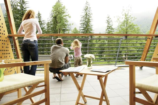 Spik hotel 4-star balcony 2.jpg