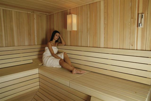 Spik Finnish sauna 1.jpg