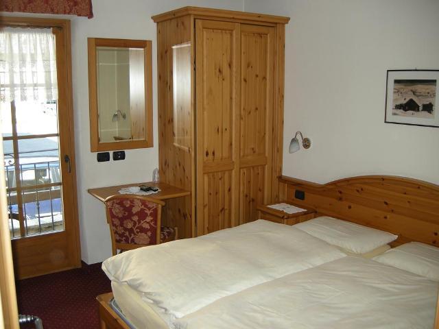Garni Cecilia