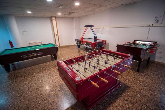 Hotel-Don-Juan-Tossa-Bar-Activities-11