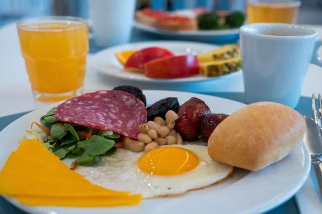 Hotel-Don-Juan-Tossa-Buffet-04