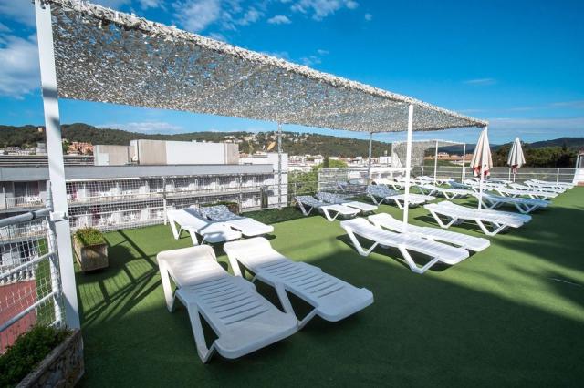 Hotel-Don-Juan-Tossa-Swimming-pool-07
