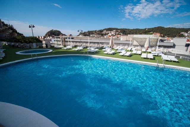 Hotel-Don-Juan-Tossa-Swimming-pool-14