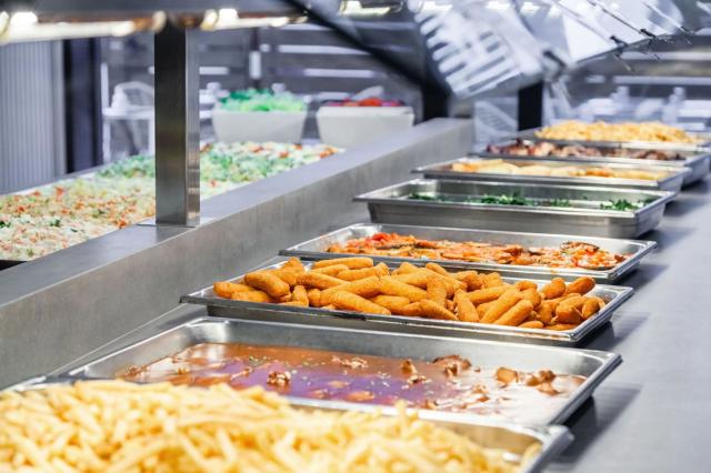 1716463774_06_Buffet_Restaurant.thigh