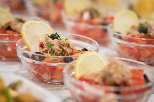 bufete-comida-santasusana250