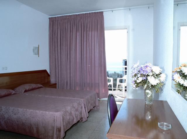 HABITACION REYMAR