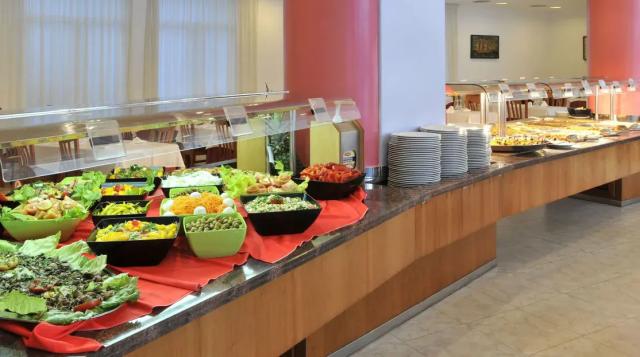 buffet-hotel-maritim-calella-36