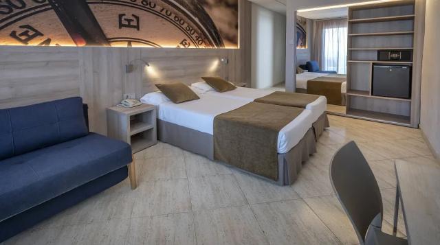 ght-habitacio-hotel-maritim-calella-18-1752483675