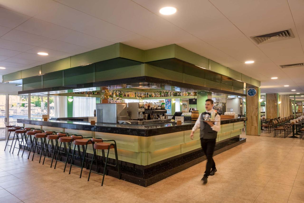bar-all-inclusive-hotel-royal516
