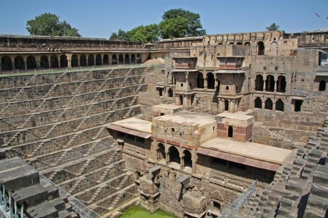 chandbaori.jpg