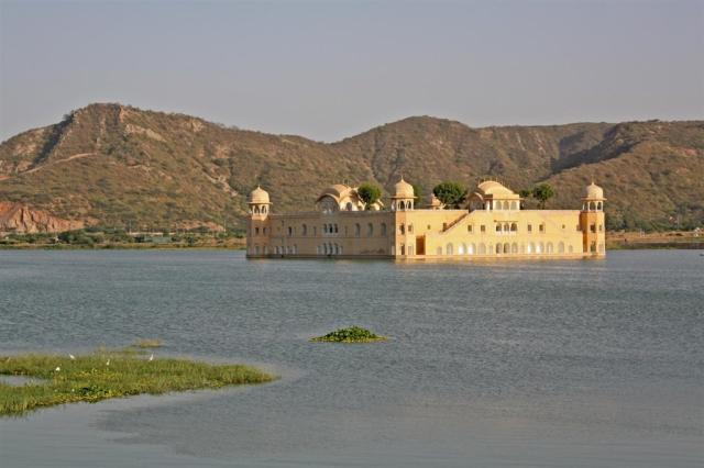jaipursummerpalace.jpg