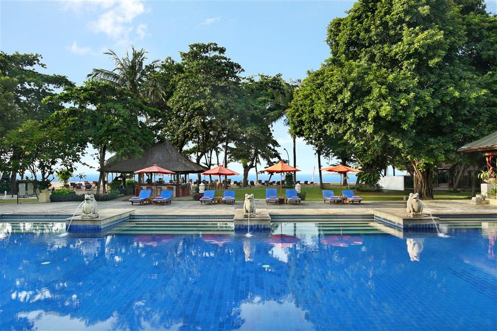 mercure_sanur_pool.jpg