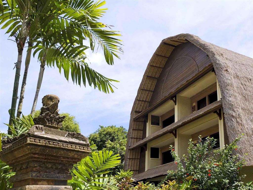 mercure_sanur_exterior_.jpg