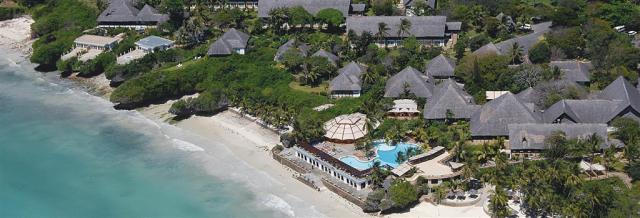 leopardbeach2048x.jpg
