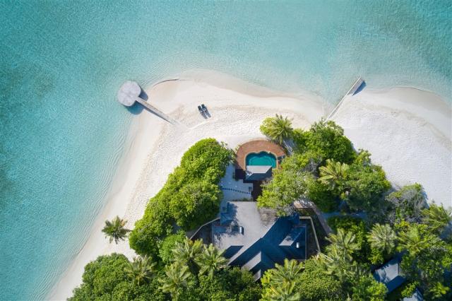 Royal Island - Two Bedroom Beach Pool Residence - Aerial - 4K.j
