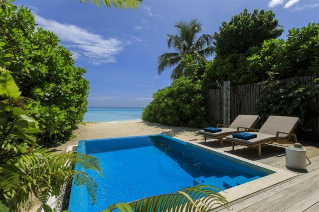Velassaru_Beach Pool Villa_0354.jpg
