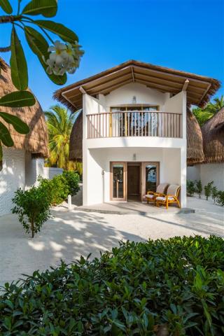 BM_ Premium Beach Villa 04 (2).jpg