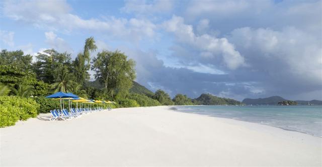 MainSlider-acajoubeachresortseychelles.jpg