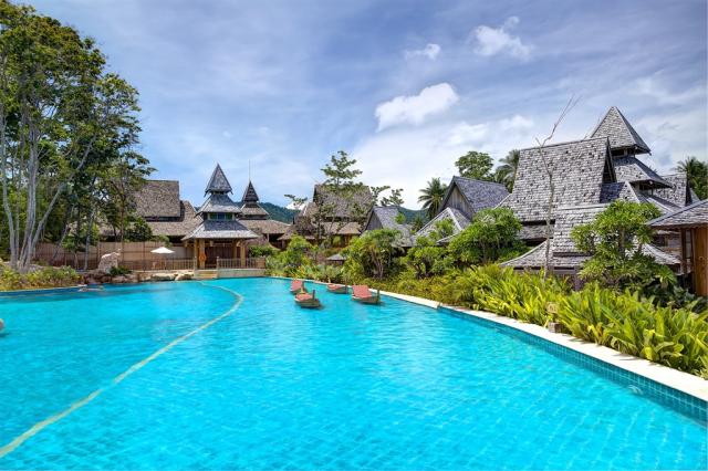 Main Pool (4).jpg