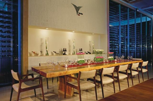 SEVCU_TheVineBar_WineTastingTable_1A.jpg