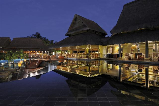Exterior_and_Aerial_Views-Hotel_Exterior-03.jpg