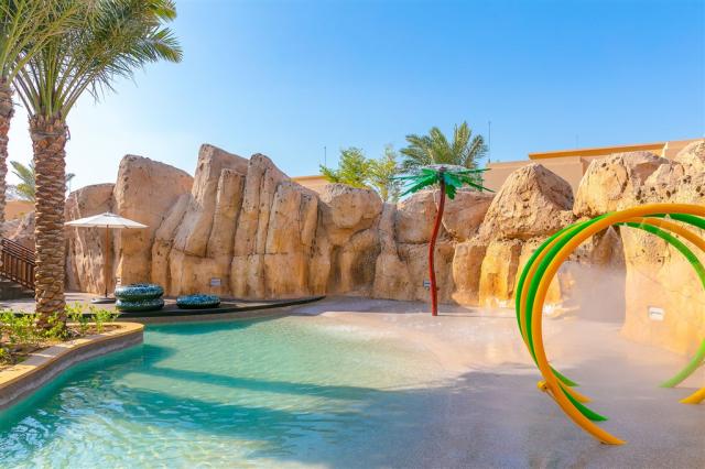 Aladdin_s Cave Splash area.jpg