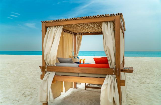 Beach cabanas (2).jpg