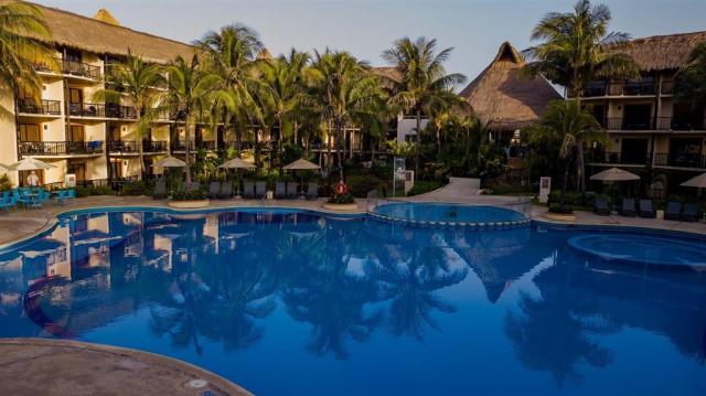 Catalonia_riviera_maya_5.jpg