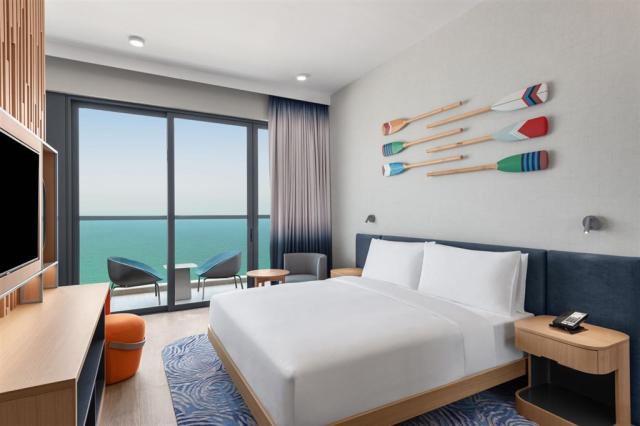 RKTMAHX_King-Room-with-Island-View.jpg