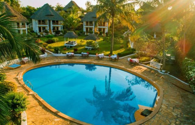 1646285289Pool-.jpg
