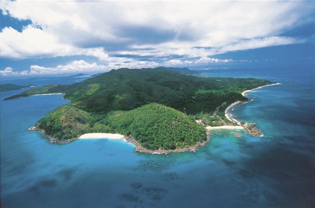 lemuria-seychelles-aerial-view-1_hd.jpg