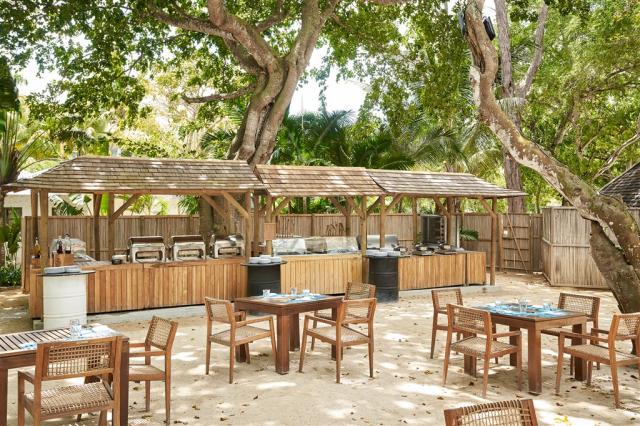 TRA_Beach BBQ restaurant.jpg