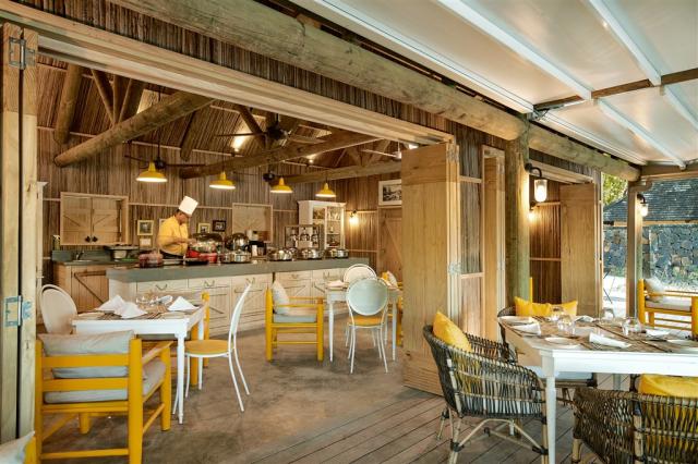 TRA_Kot Nou restaurant 03.jpg