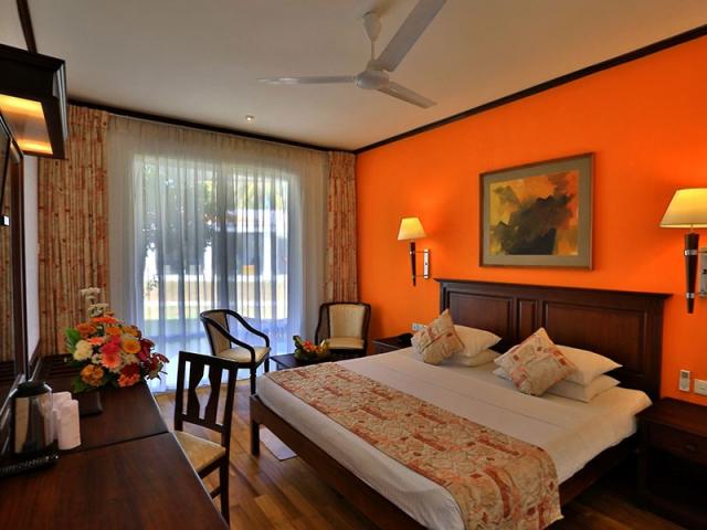 deluxe-room-2.jpg