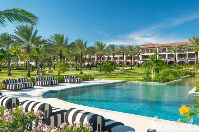 SCR - Carisia Swim-up Exterior 2.jpg