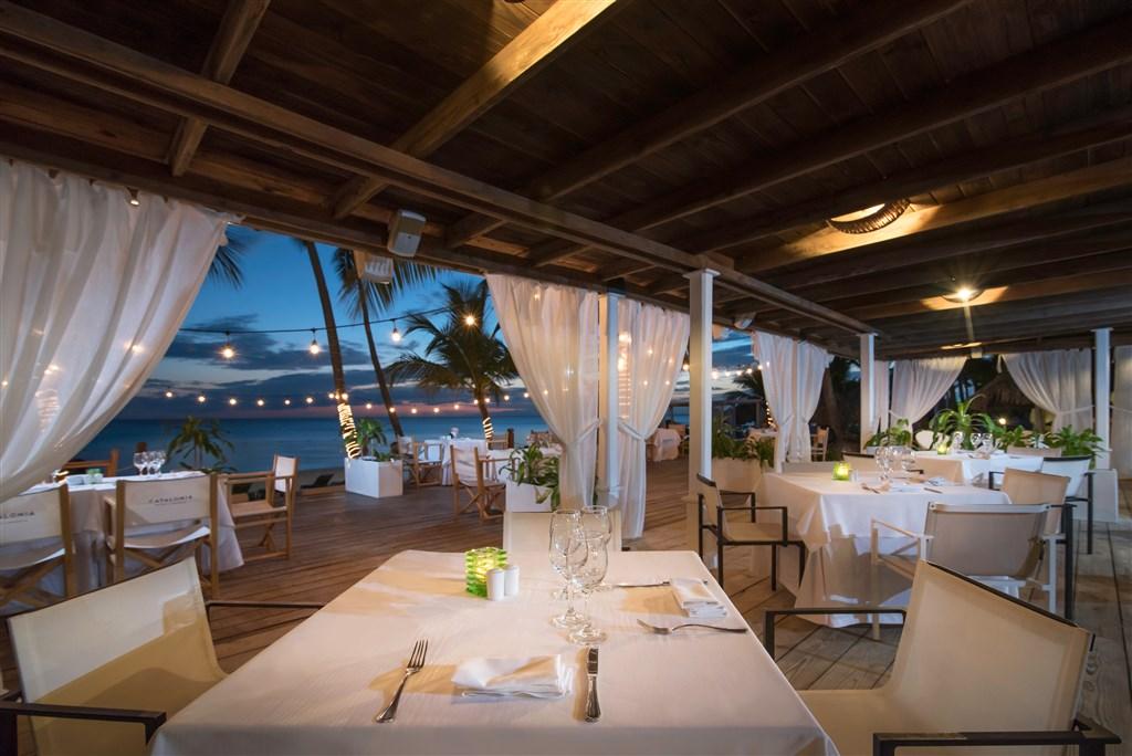 Catalonia Bayahibe - Terrace Tapas night.jpg