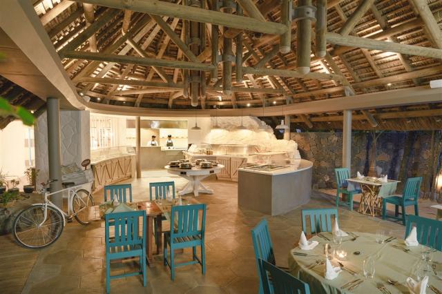 CDMA_Le Cap restaurant 03.jpg