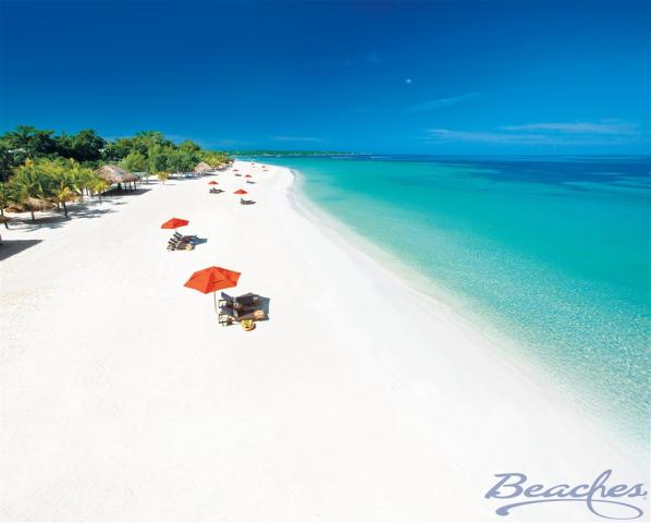 BNG__DEEP BEACH_RED UMBRELLA_.jpg