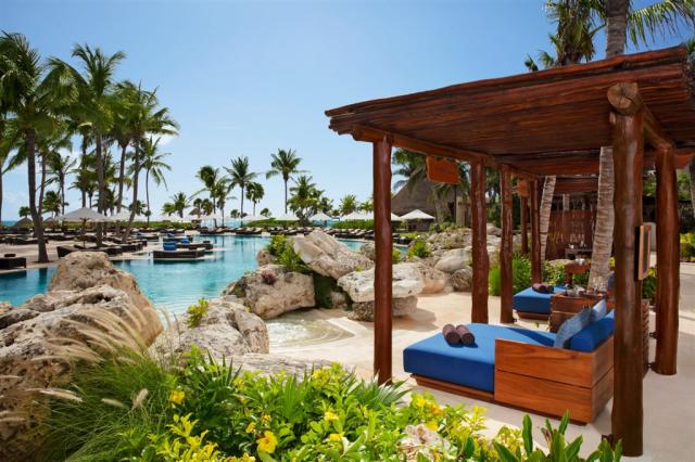 SEMRC-EXT-PoolCabanas-2A-CB.png