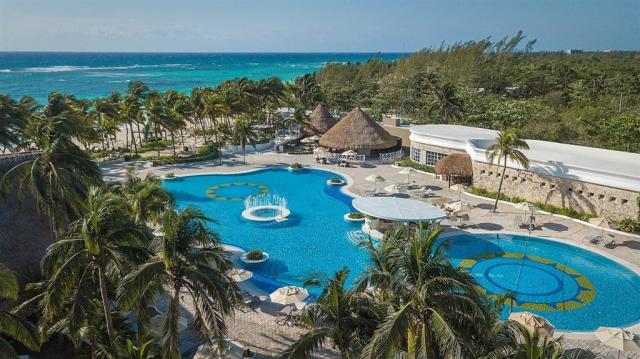 Catalonia_royal_tulum_2.jpg