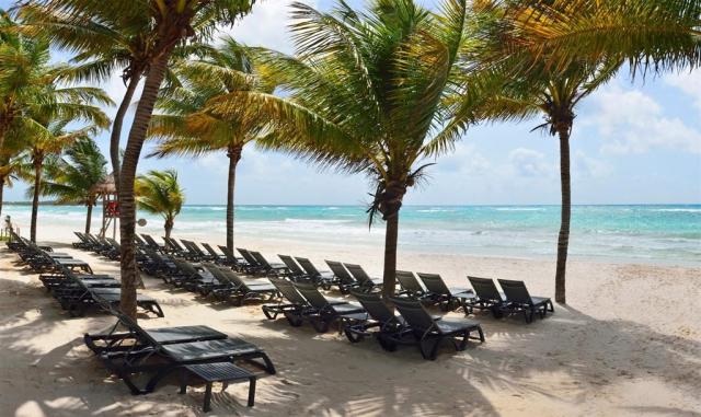 CataloniaRoyalTulum_Beach.jpg
