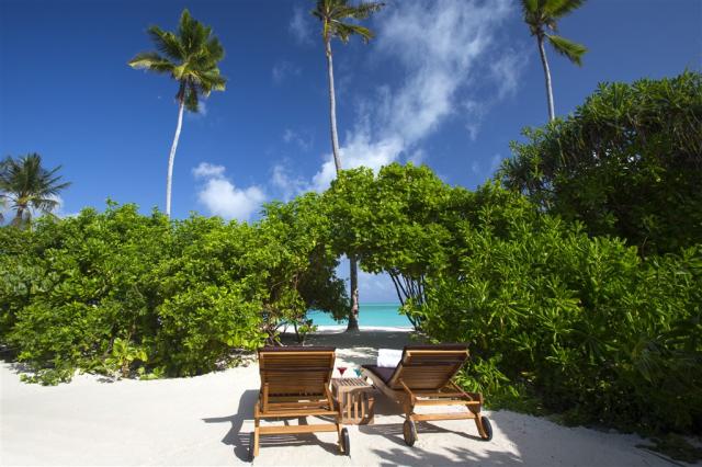 VILLA GARDEN ALCOVE WITH BEACH ACCESS.jpg