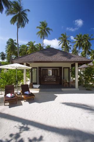SUNSET BEACH VILLA - FULL VILLA VIEW WITH GARDEN.jpg