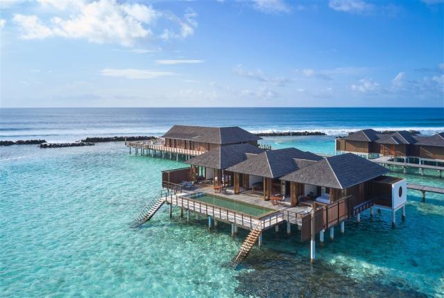Villa Nautica - Two Bedroom Ocean Suite with Pool - Aerial - 4K