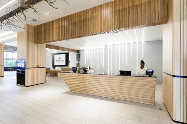 Lobby-(3).jpg