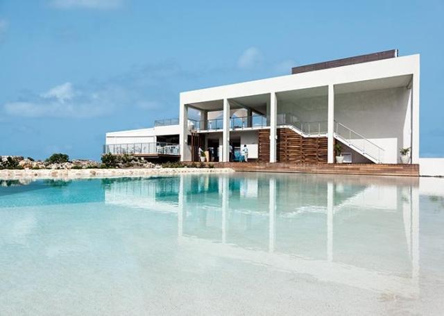 Sonesta-Ocean-Point-Azul-Restaurant_Edge-Pool-day.jpg